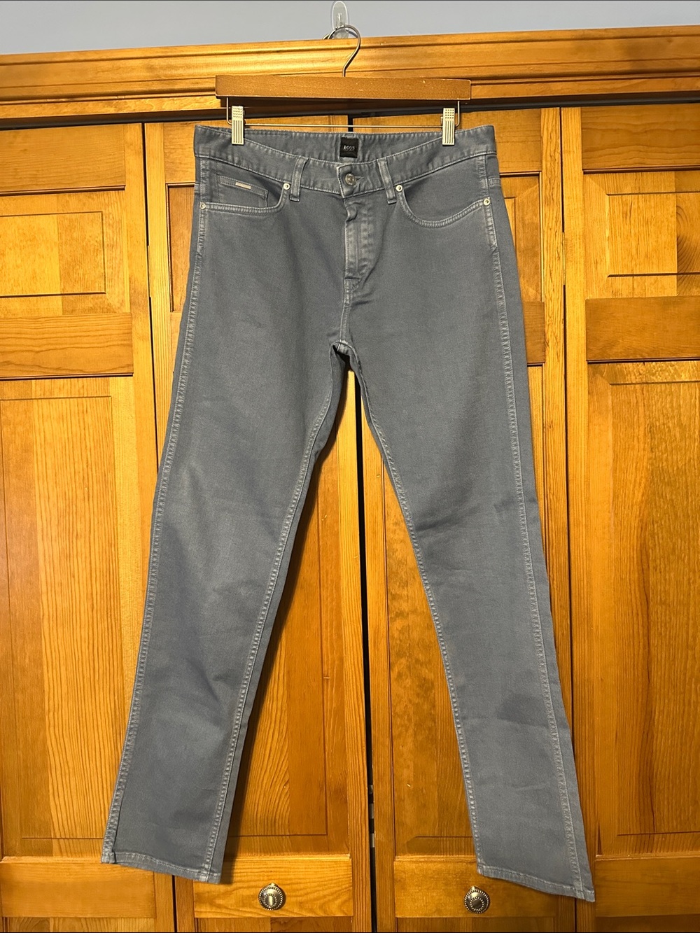 Hugo Boss Men's Slim Straight Jeans in Light Blue/Gray